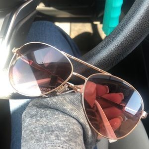 Steve Madden Aviator Sunglasses